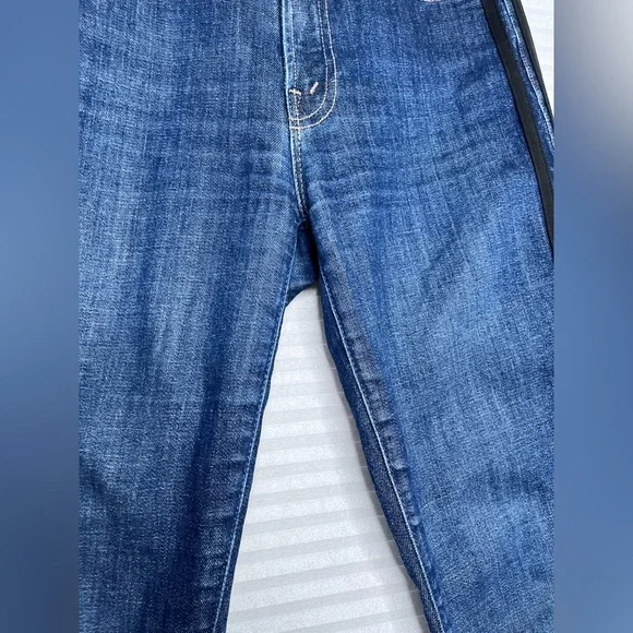 MOTHER Women Denim Jeans Stunner Zip Ankle Step Fray Sweeping Racer Size 27 W28